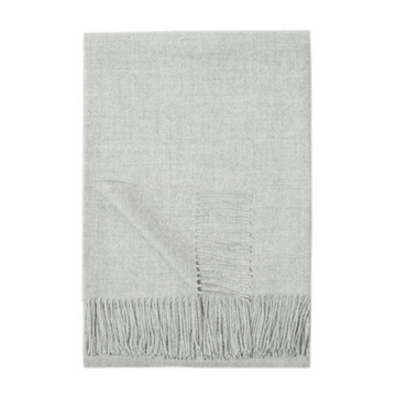 🇨🇦 Light Grey Alpaca Throw