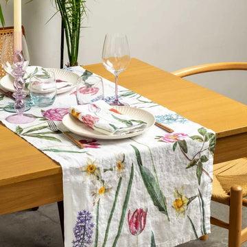 Early Flowers Table Runner